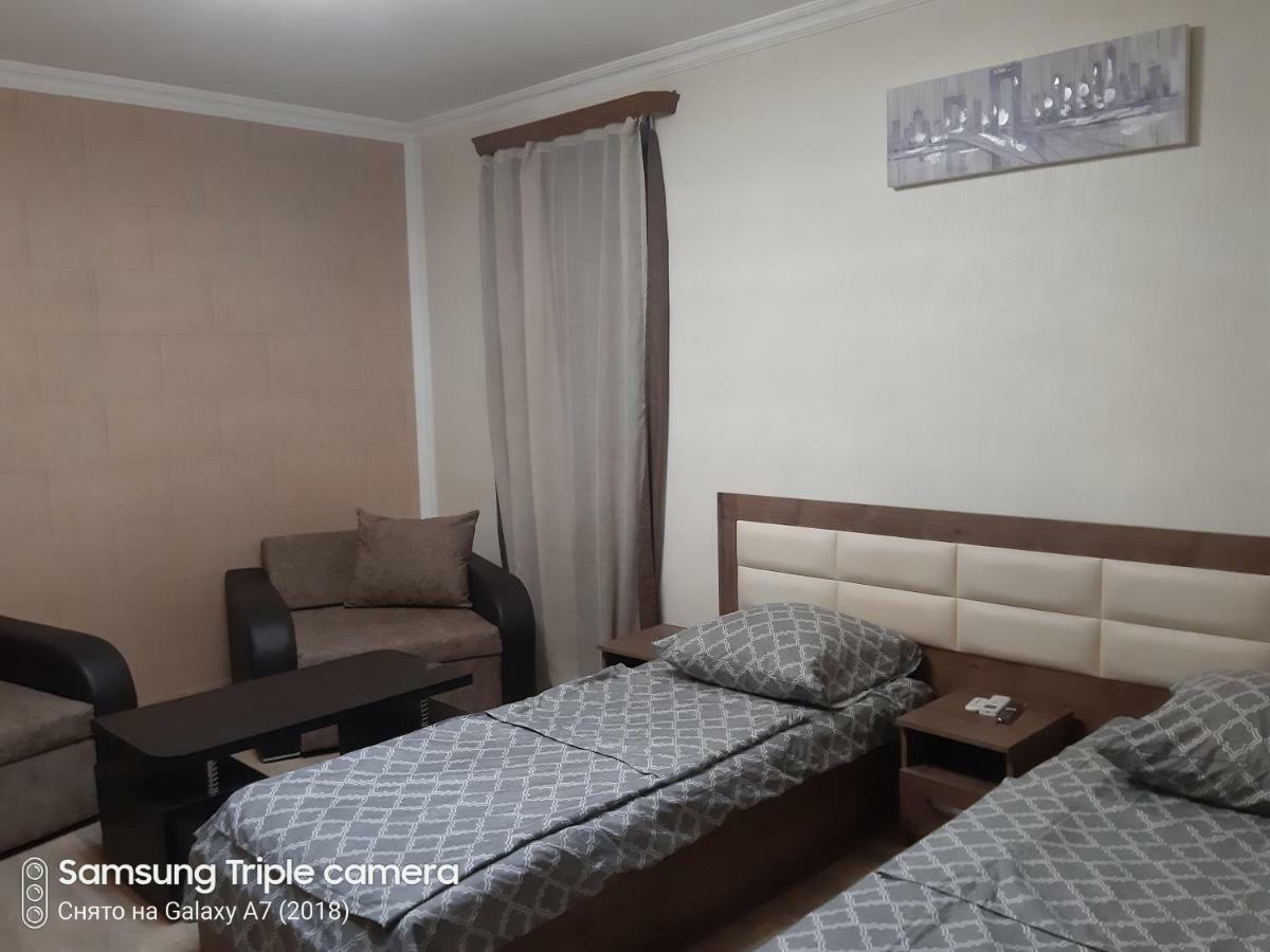 דירות טביליסי Georgi Apartament 2 מראה חיצוני תמונה